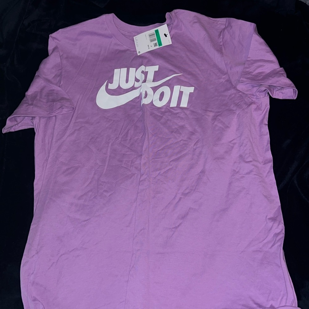 Men’s Nike tshirt